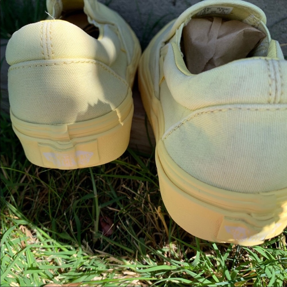 Yellow vans - Picture 5 of 7